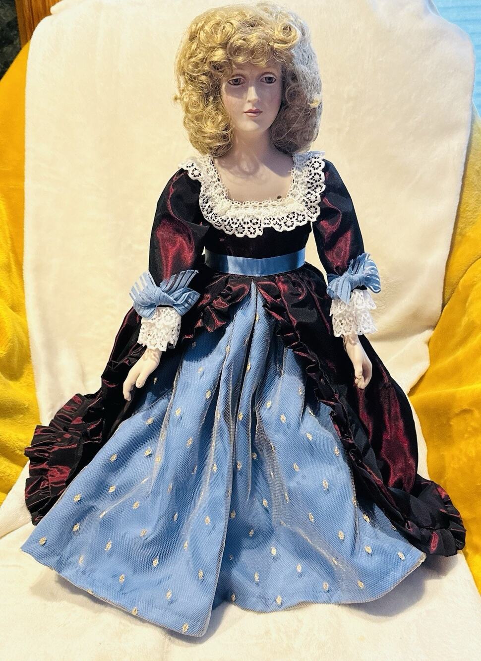 Princess Doll Hamilton Collection Porcelain 85 Maria Teresa NIB House Of Nisbet